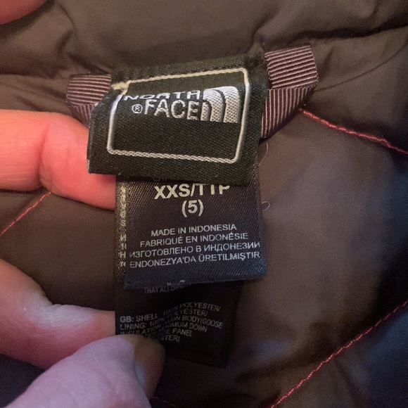 The North Face girls 550 goose down mid weight quilted winter jacket XXS (5) - Picture 3 of 7